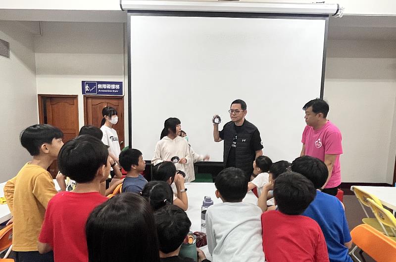 綠岩能源寒冬送暖 嘉義支持育幼院孩童成長、推廣再生能源教育(標題圖檔)